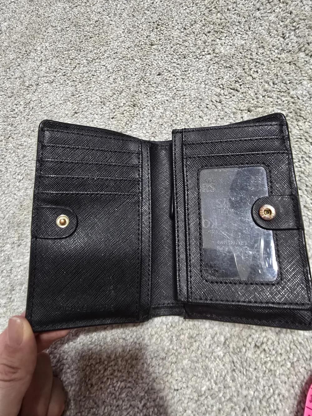 Michael Kors Jet Set Bifold Black Pebbled Leather Wallet with Gold Plate